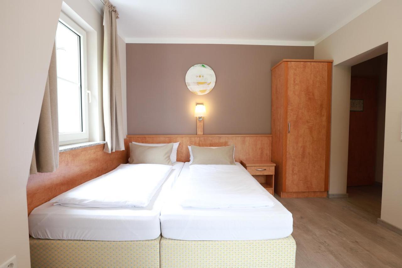 Hofgut Langenborn Wohnen Auf Zeit Moeblierte Aschaffenburg Alzenau Frankfurt Hotel 3*